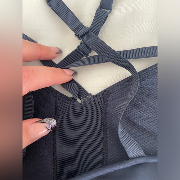 Used Lululemon Future Varsity Bra Navy Sz 10 - Picture 9 of 9